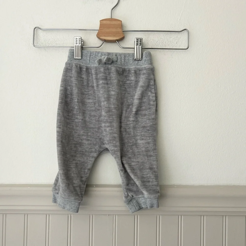 Cozy Gymboree Soft Gray Baby Pants 9-12 Months